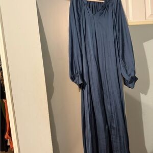 Elegant Blue Long Sleeve Dress